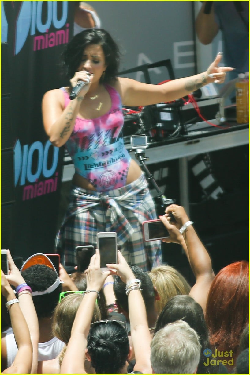demi lovato y100 pool party cool summer 19