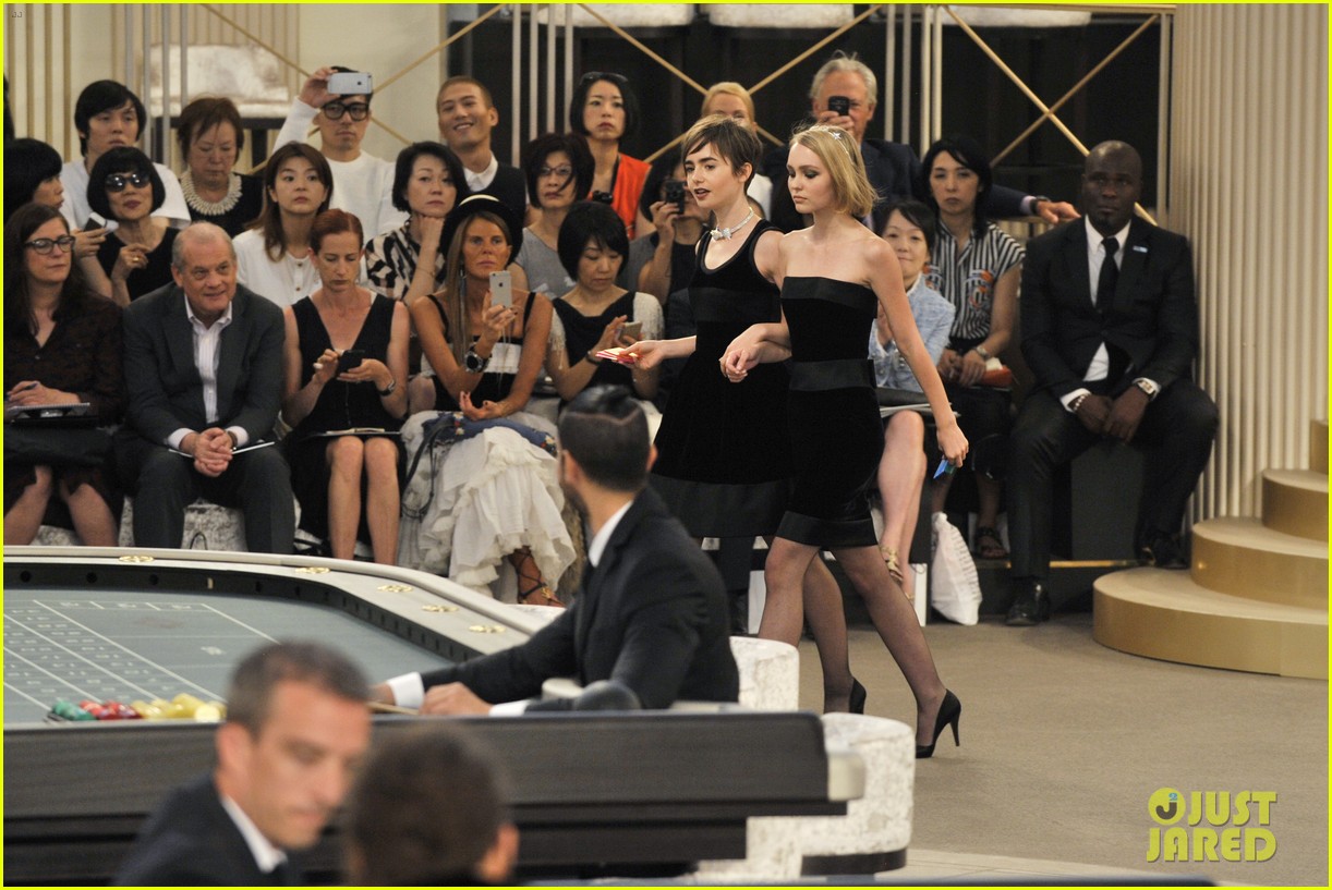 lily rose depp mother vanessa paradis share runway for karl lagerfeld 22