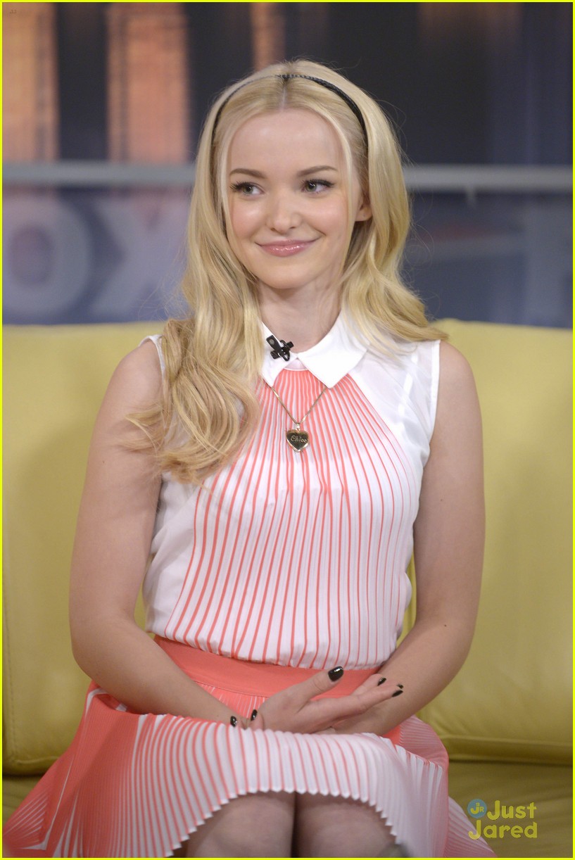 dove cameron gdny appearance pink outfit 14