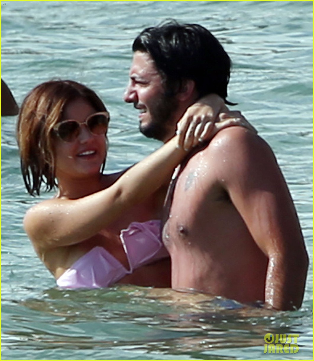 lucy hale anthony kalabretta pack on the pda during romantic hawaii 31