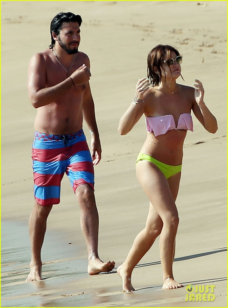 lucy hale anthony kalabretta pack on the pda during romantic hawaii 36