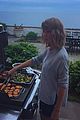 taylor swift cooks up a storm 01