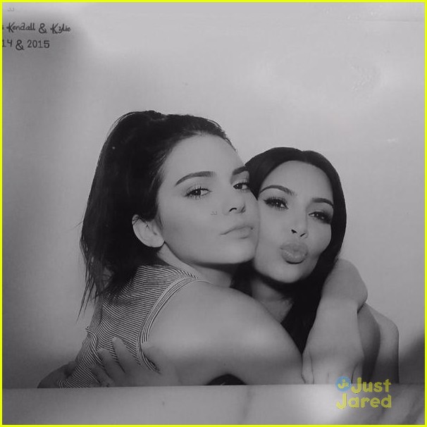 kendall kylie jenners graduation party 11