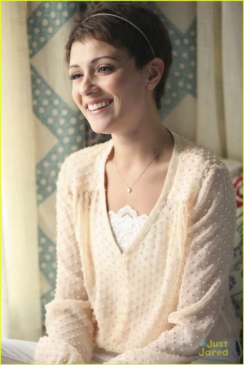 chasing life truly madly deeply stills 03