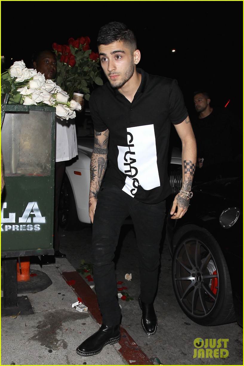 zayn malik celebrates solo record deal with night out 05