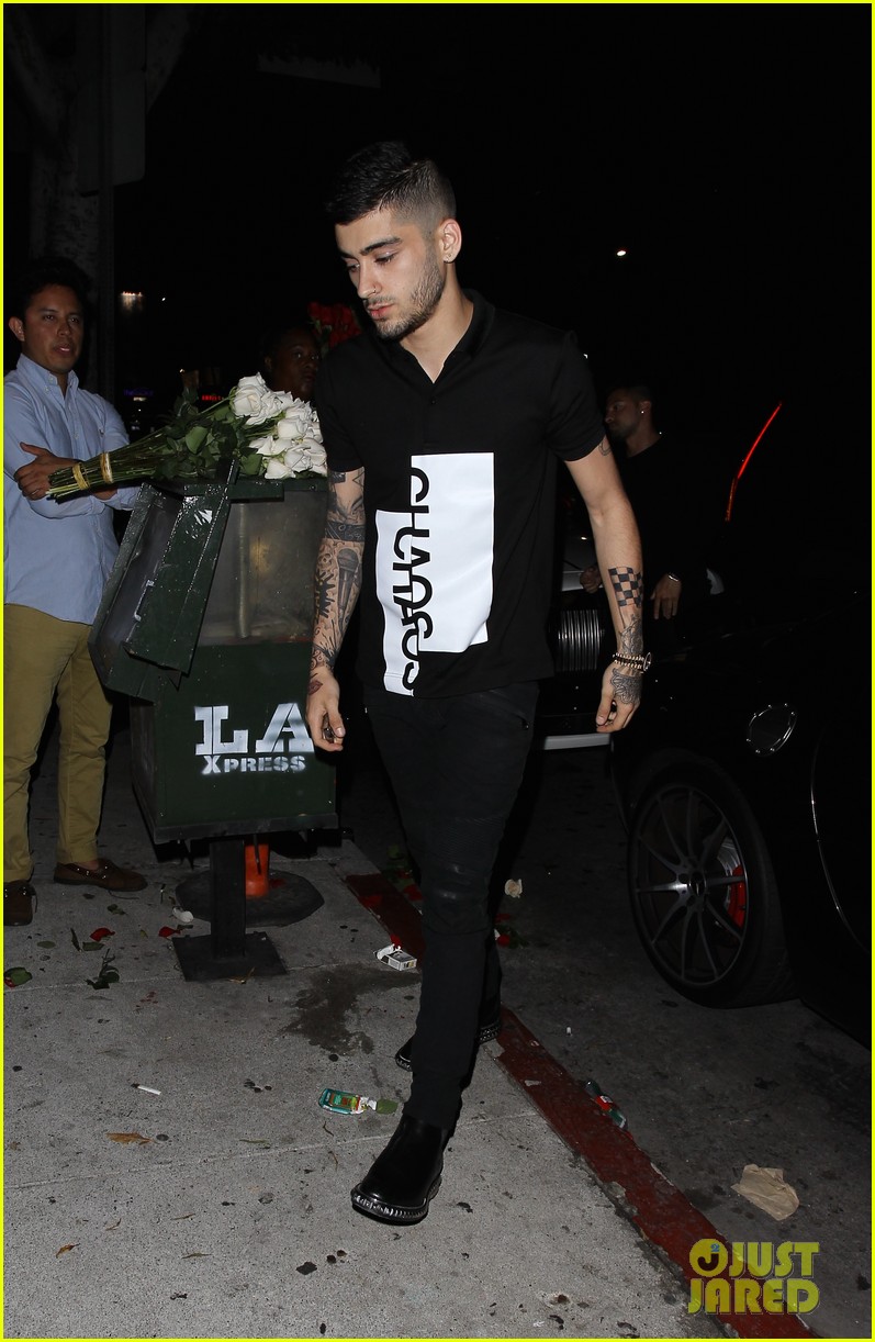 zayn malik celebrates solo record deal with night out 13