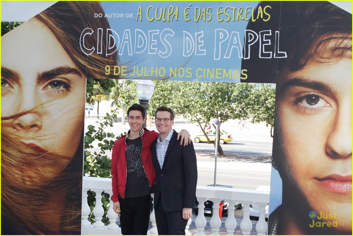 nat wolff red jacket paper towns rio photo call 07