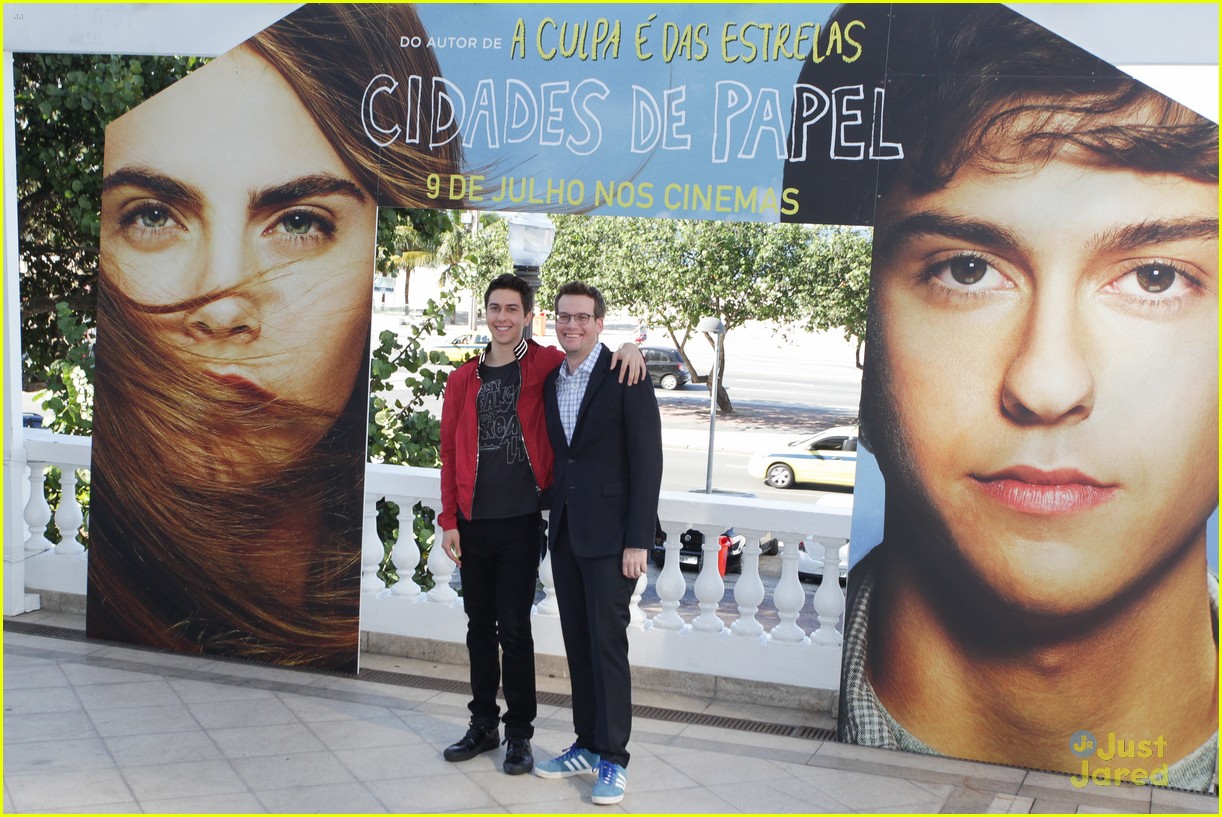 nat wolff red jacket paper towns rio photo call 10
