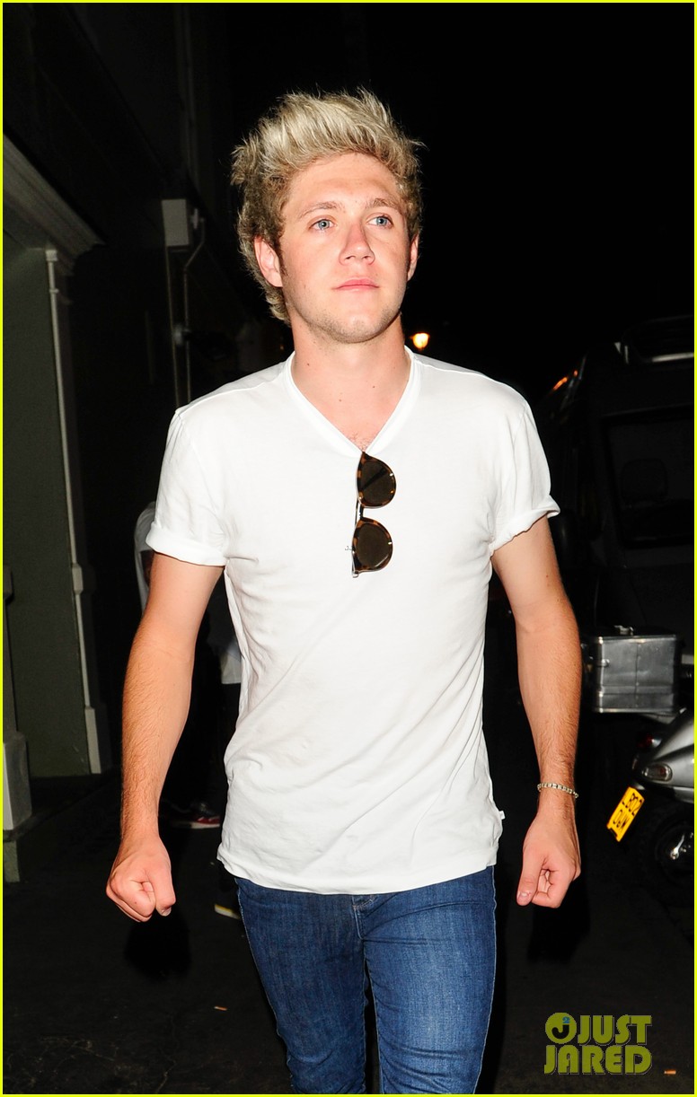 niall horan all about soccer 05