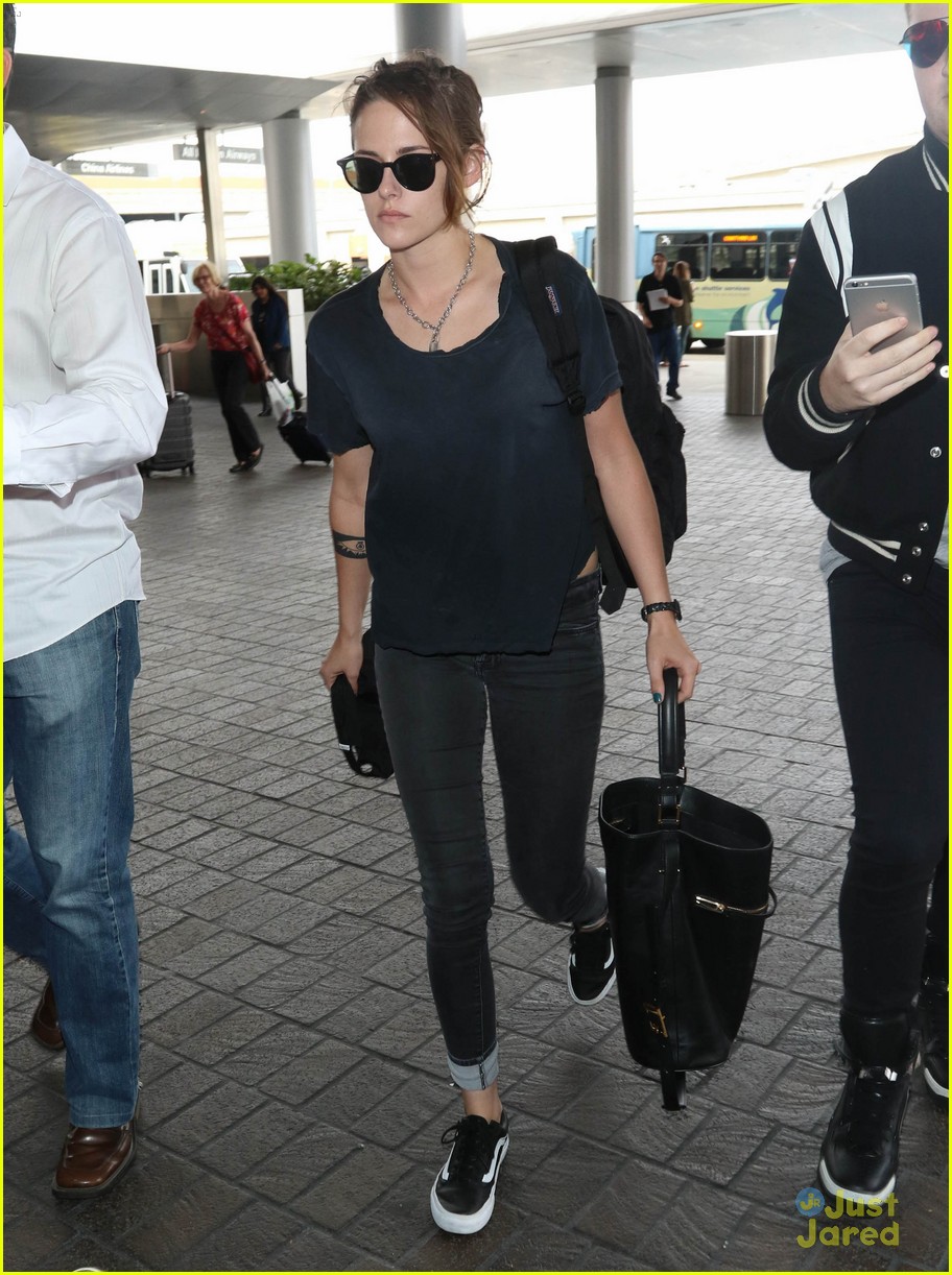 kristen stewart looks casual for lax departure before july 4th 20