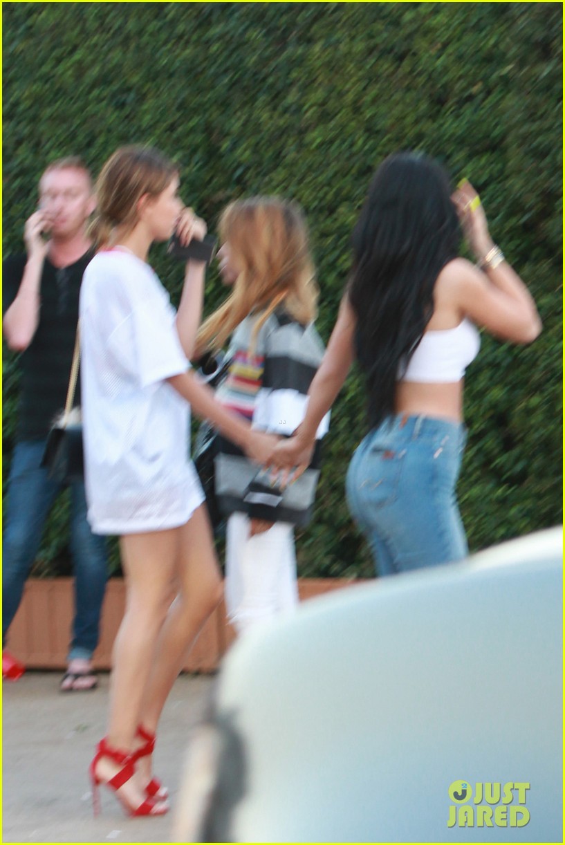 harry styles kylie jenner fourth of july party 08