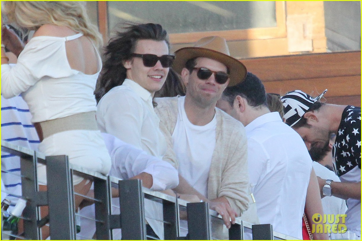 harry styles kylie jenner fourth of july party 12