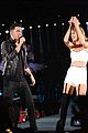 taylor swift welcomes andy grammer serayah 1989 tour 04