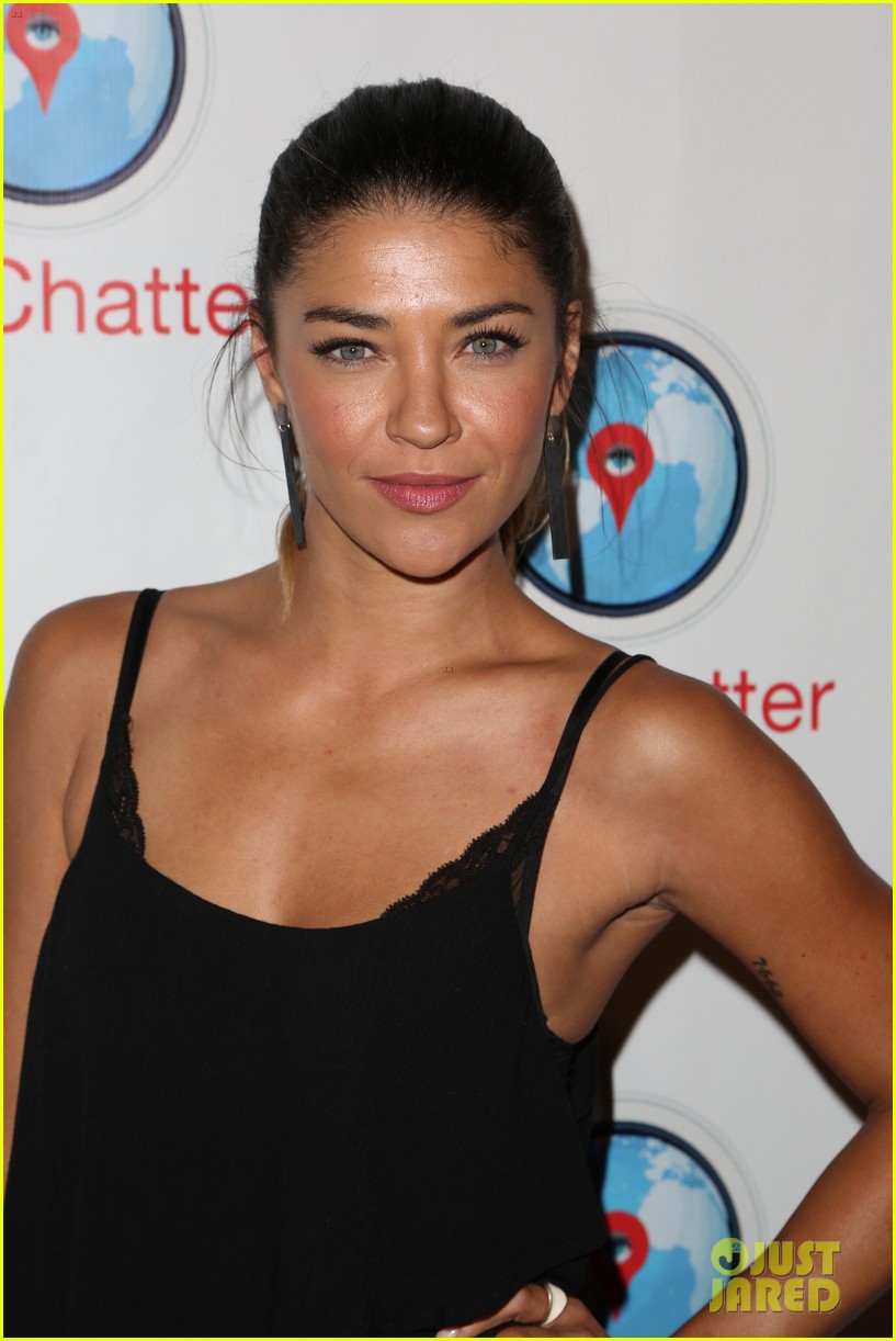 jessica szohr says complications is much more mature role than gossip girl 04