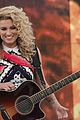 tori kelly view shouldve been us esb stop 03