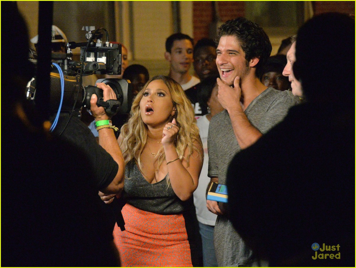adrienne bailon tyler posey knock knock philly filming 09