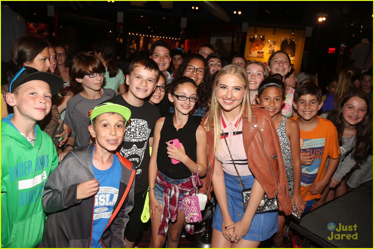 veronica dunne planet hollywood nyc meet greet 27
