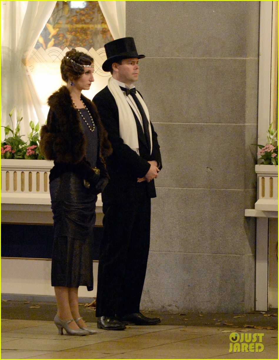 downton abbey cast get dressed up for wrap party 01