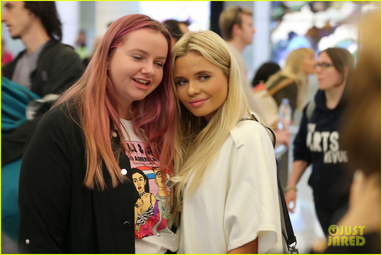 alli simpson type boys shes looking for sydney 04