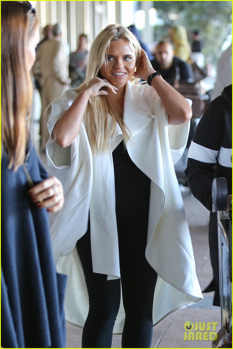 alli simpson type boys shes looking for sydney 05