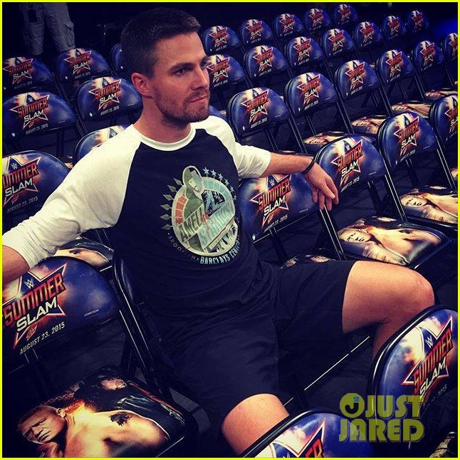 stephen amell goes shirtless for epic summerslam fight 06