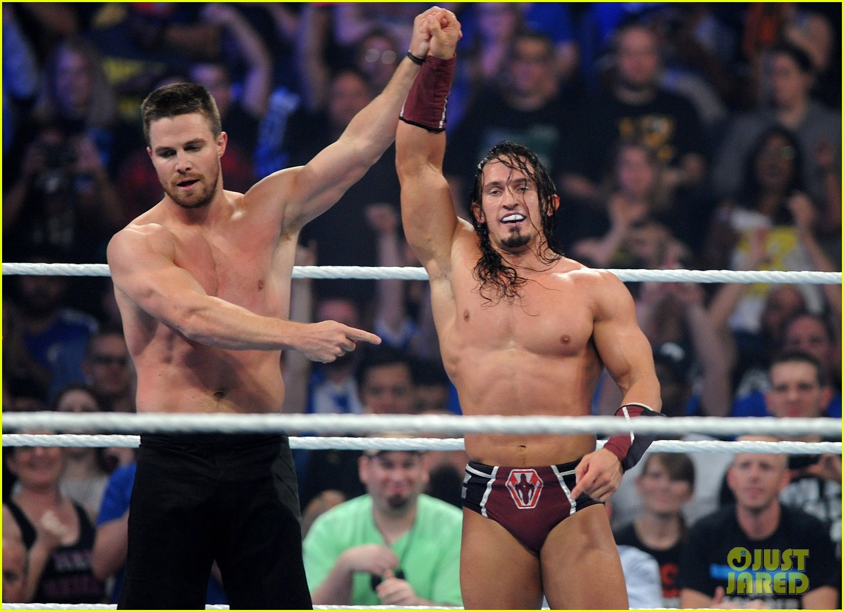 stephen amell goes shirtless for epic summerslam fight 10