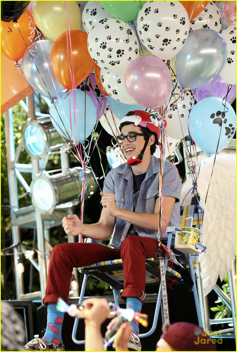 andy grammer liv and maddie promo 09
