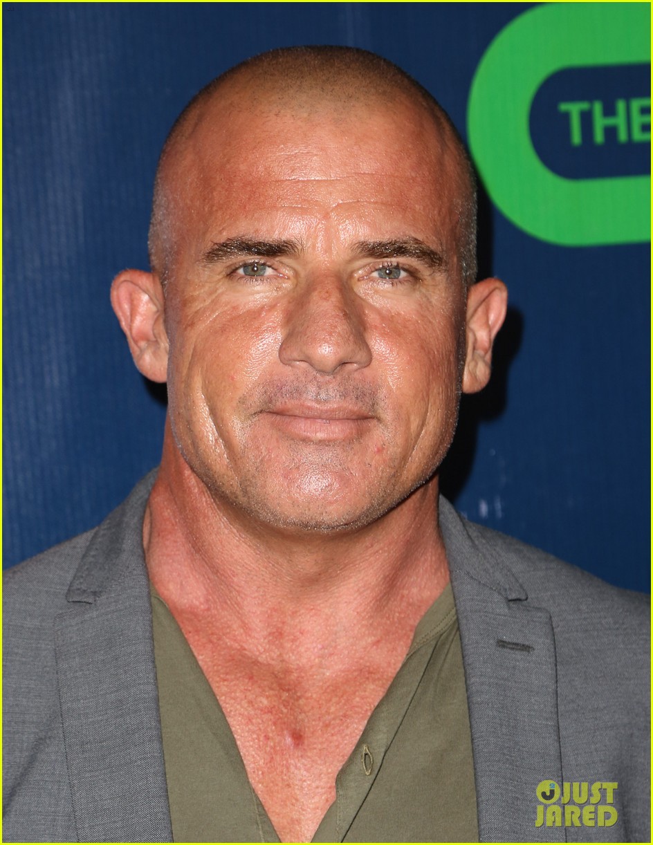 brandon routh dominic purcell tca 2015 party 12