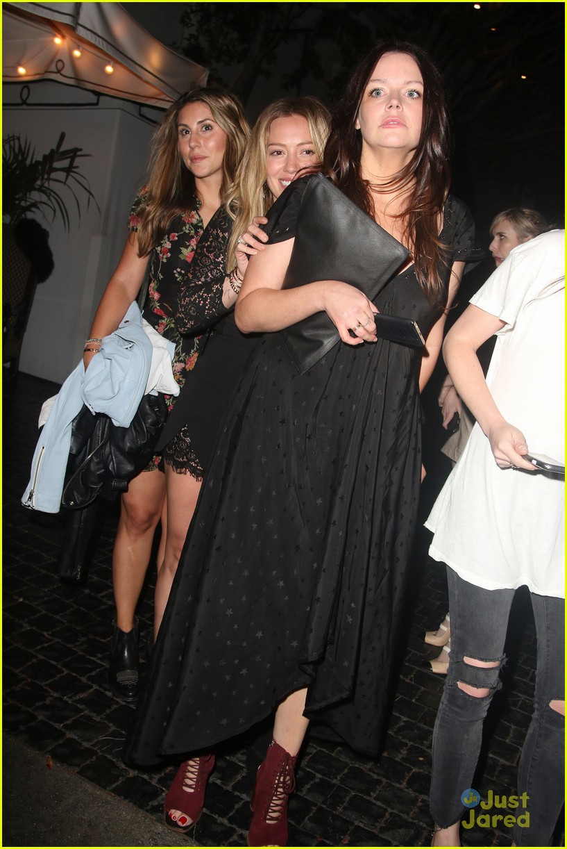emma roberts hilary duff chateau dinner night out 22