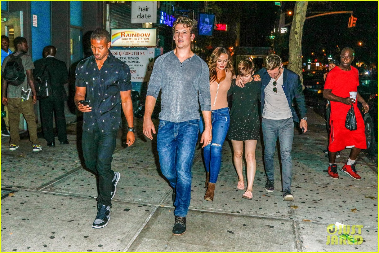 fantastic four hold hands nyc 13