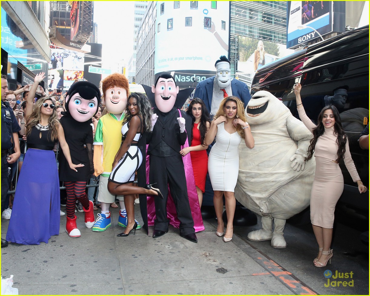 fifth harmony monster video premiere times square 01