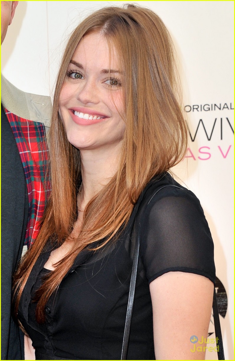 holland roden max carver hotwives screening 01