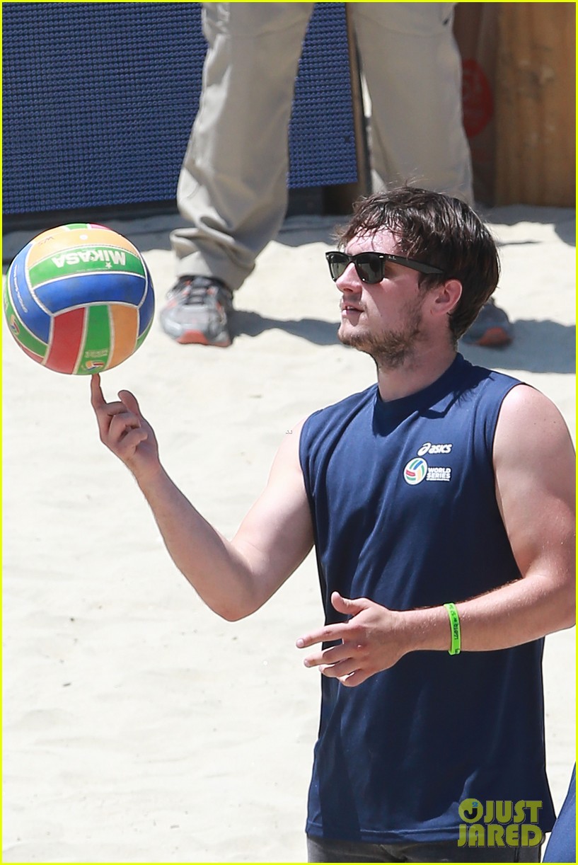 josh hutcherson shows off his skills at celebrity charity volleyball match 06