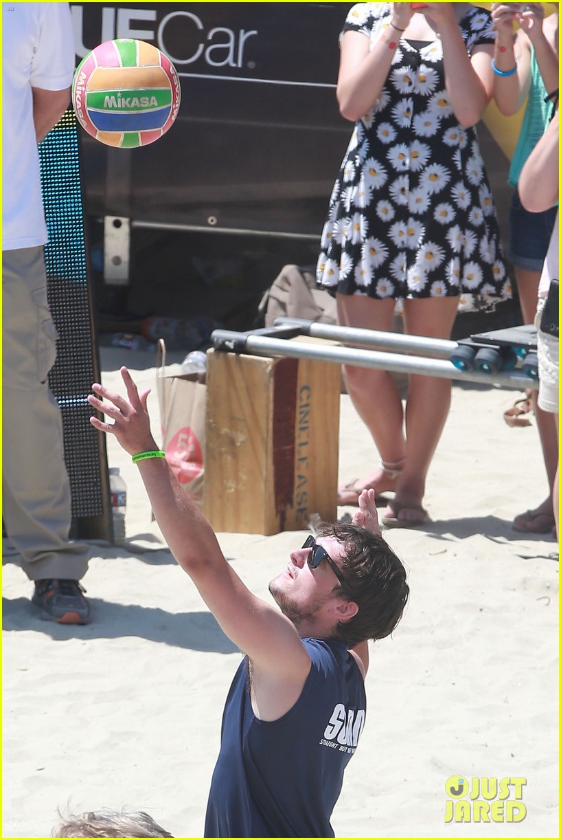 josh hutcherson shows off his skills at celebrity charity volleyball match 10