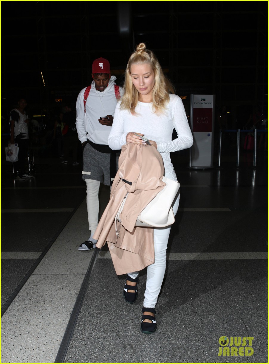 iggy azalea nick young fly out of town 13