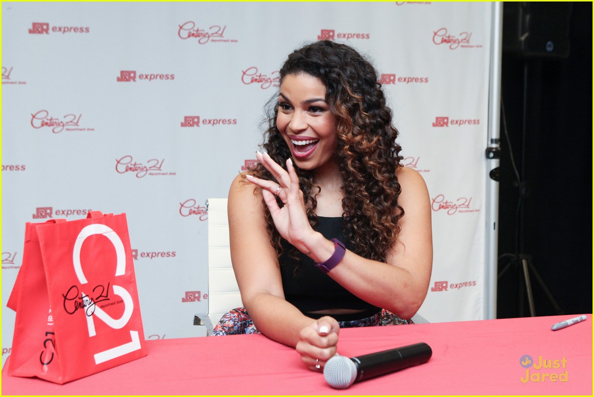 jordin sparks century 21 signing bandier class nyc 04