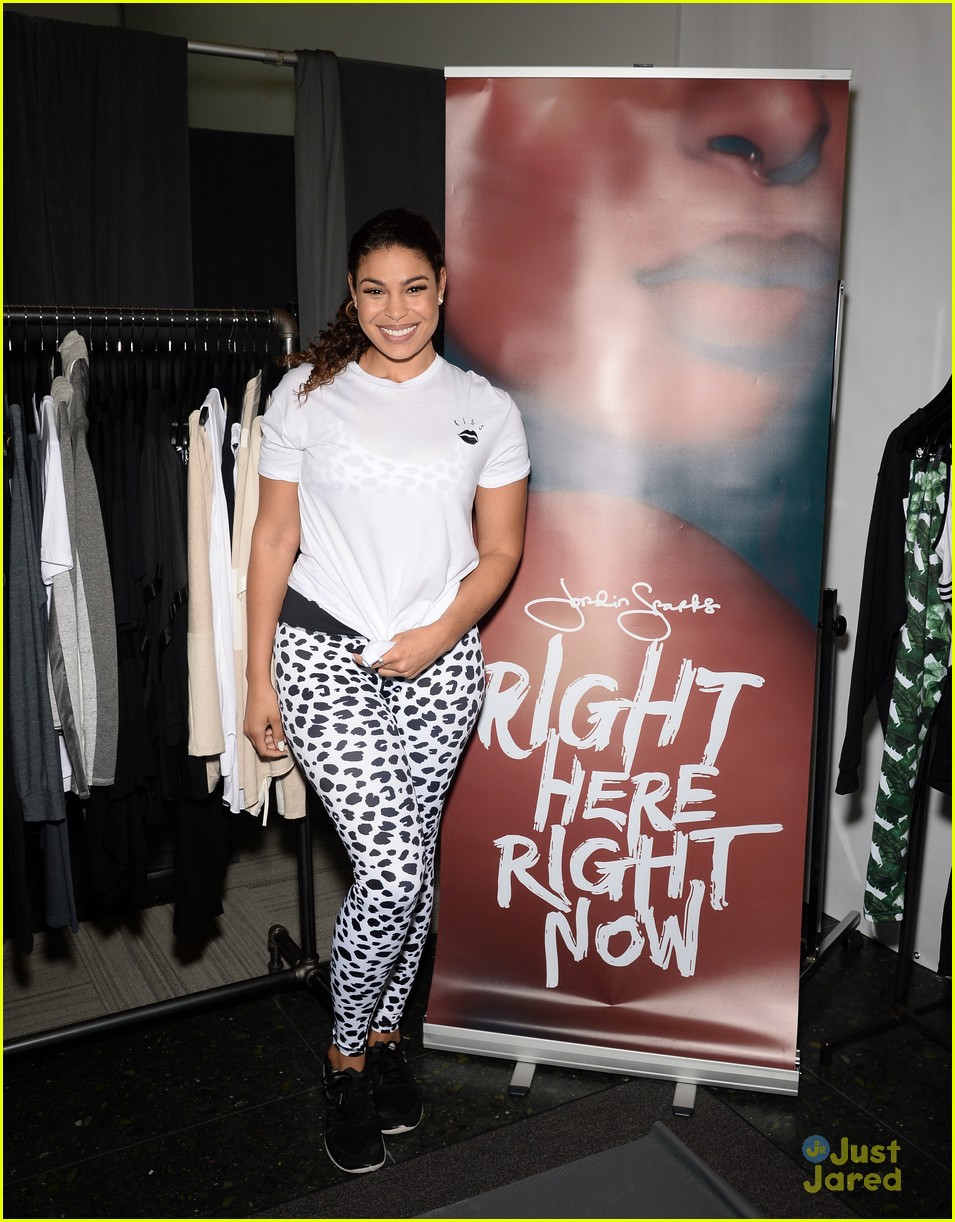 jordin sparks century 21 signing bandier class nyc 11