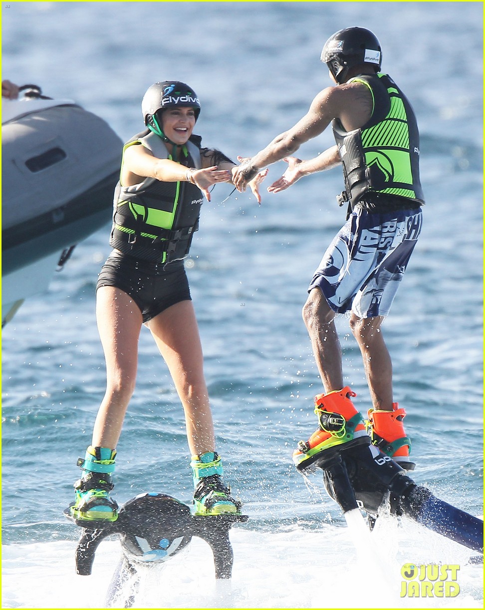 kylie jenner tyga hold hands flyboarding 28