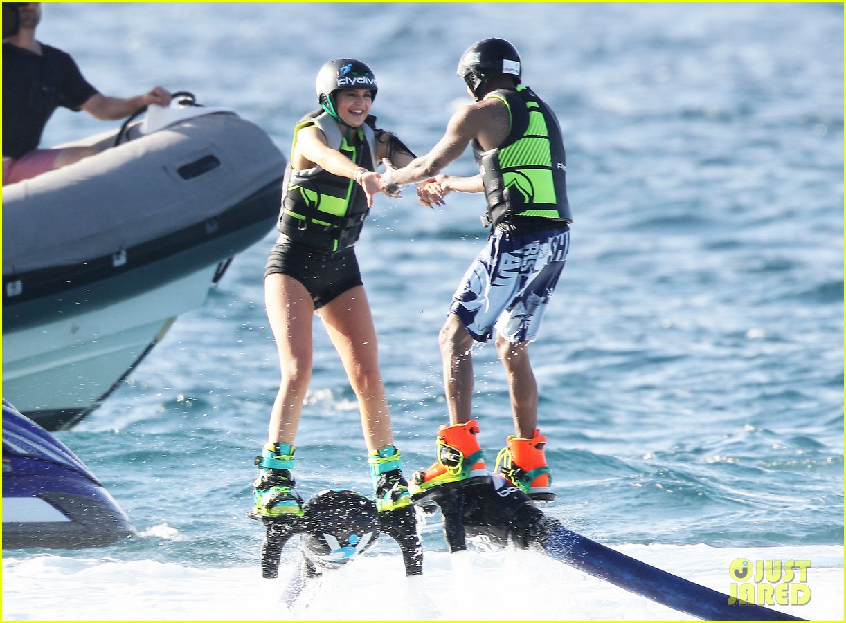 kylie jenner tyga hold hands flyboarding 29
