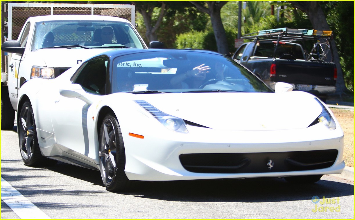 kylie jenner takes tyga for a spin in her new ferrari 20