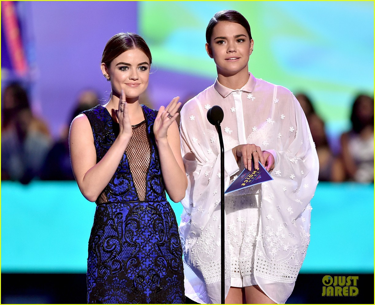 lucy hale janel parrish vanessa ray pll wins teen choice 07