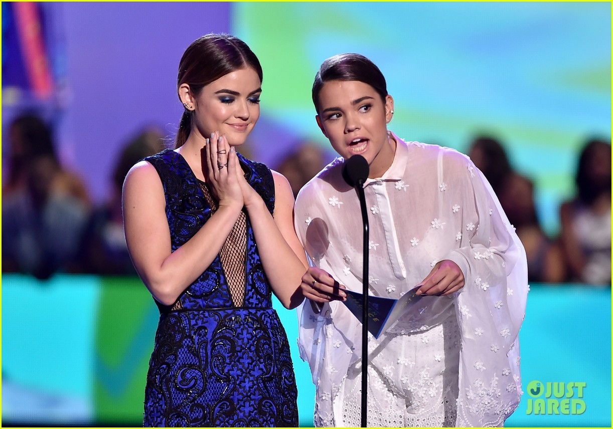 lucy hale janel parrish vanessa ray pll wins teen choice 09