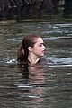 maisie williams films swimming scene for game of thrones 04