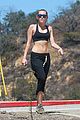 miley cyrus toned abs on hike 11