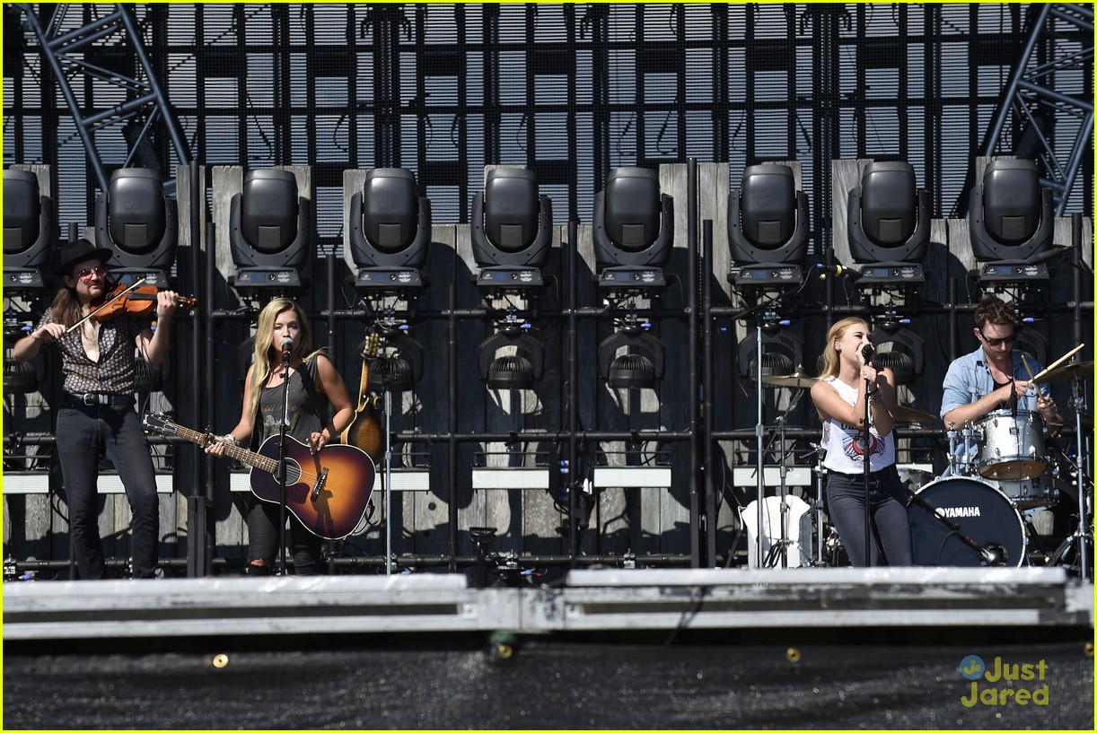 maddie tae boots hearts festival fishing comp 12