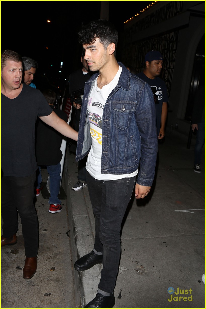 Nick Jonas Thanks Fans For VMA Voting Photo 847007 Photo Gallery(02)