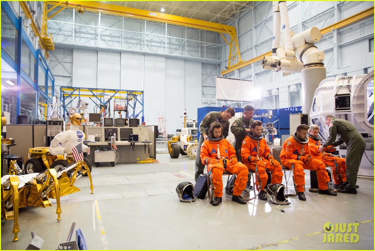 one direction drag me down music video behind the scenes 10