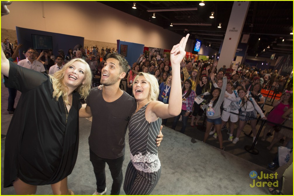 stitchers baby daddy pll cast d23 expo 21