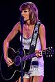 lisa kudrow taylor swift sing smelly cat 02
