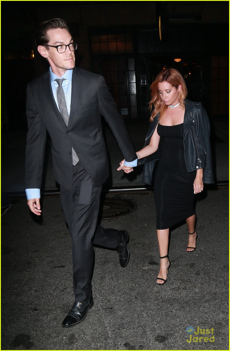 ashley tisdale christopher french nyc anniversary dinner 03